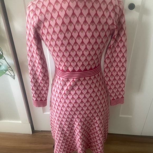 M sweater dress red pink gold hearts a-line fitted tapered feminine small ? - Picture 3 of 10